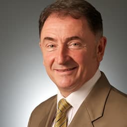 National Manufacturing Institute Scotland leadership team bolstered with CEO appointment 5 Professor Sir Jim McDonald, Principal and Vice-Chancellor of the University of Strathclyde